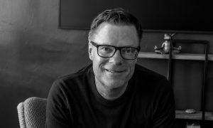 Portrait-Foto von Alexander Schmitt